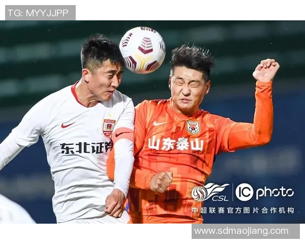 养乐多足球球星闪耀赛场展现拼搏精神引领团队创造辉煌时刻 养乐多足球球星闪耀赛场展现拼搏精神引领团队创造辉煌时刻