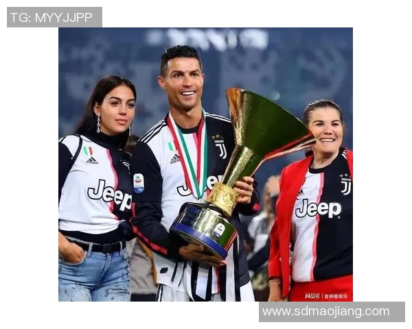 足球明星背后的女人 揭秘那些令人羡慕的豪门婚姻与璀璨爱情故事